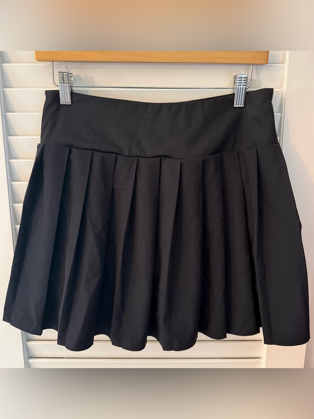 Tommy Bahama Black Pleated Athletic Golf Tennis Pickleball Skort Size Small